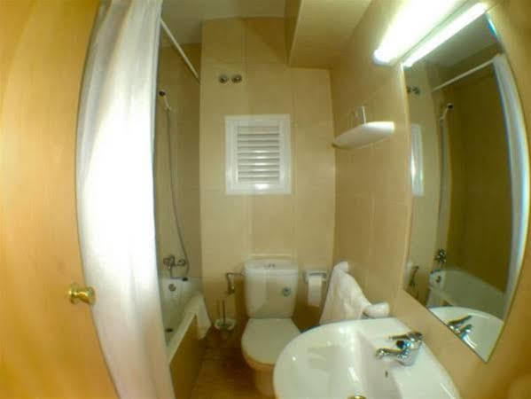 Hostal Residencia Nicolau San Antonio  Eksteriør bilde