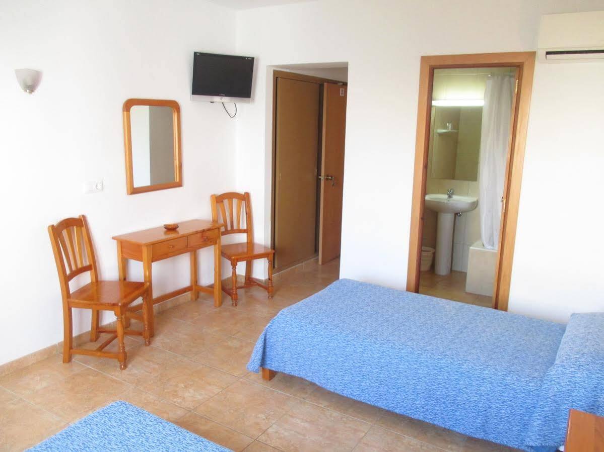 Hostal Residencia Nicolau San Antonio  Eksteriør bilde